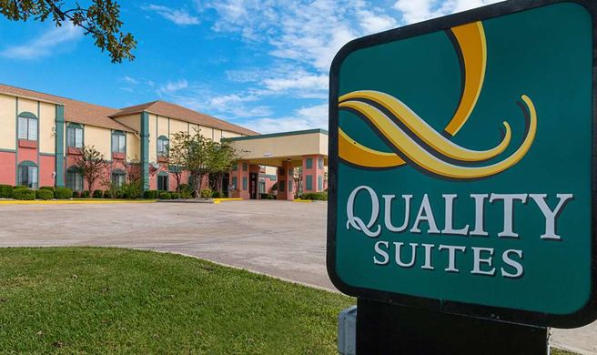 Quality Suites Temple Exterior