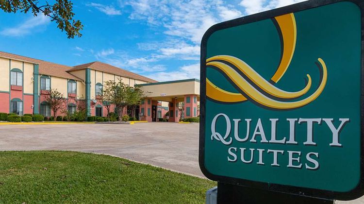 Quality Suites Temple Exterior