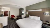Quality Inn & Suites DFW Airport South Suite