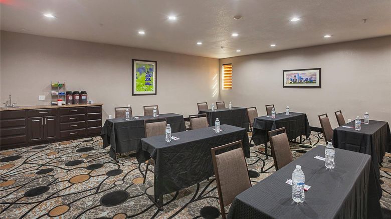<b>Comfort Suites Lewisville - Dallas Meeting</b>. Images powered by <a href="https://iceportal.shijigroup.com/" title="IcePortal" target="_blank">IcePortal</a>.