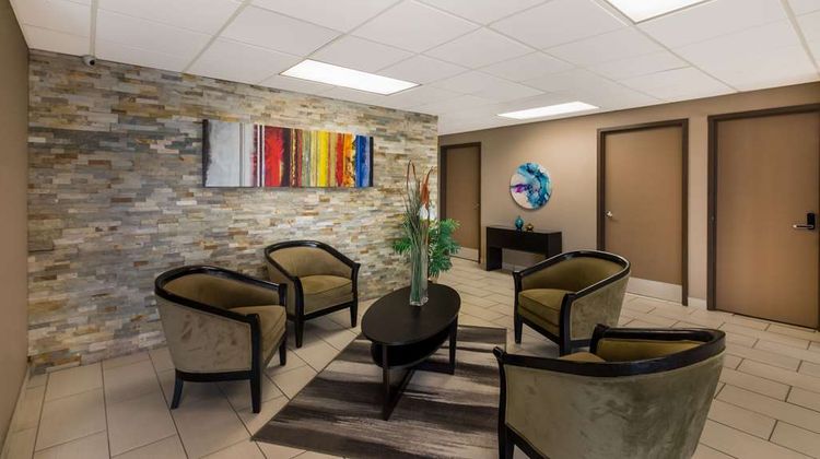 Quality Inn & Suites Round Rock Lobby