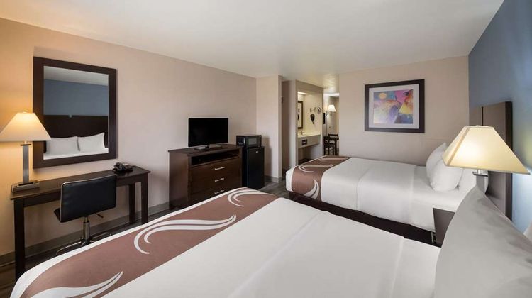 Quality Inn & Suites Round Rock Suite