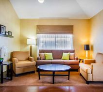 Econo Lodge Amarillo East Lobby