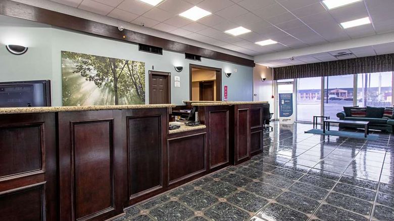<b>Econo Lodge Lobby</b>. Images powered by <a href="https://iceportal.shijigroup.com/" title="IcePortal" target="_blank">IcePortal</a>.