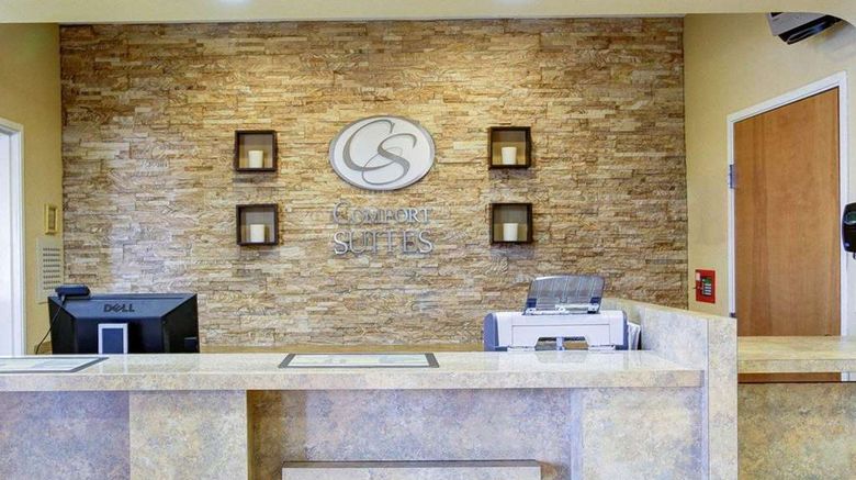 <b>Comfort Suites Brenham Lobby</b>. Images powered by <a href="https://iceportal.shijigroup.com/" title="IcePortal" target="_blank">IcePortal</a>.