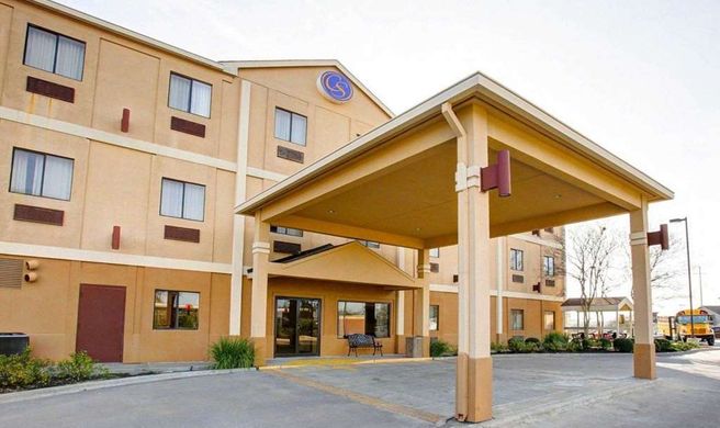 Comfort Suites Brenham Exterior