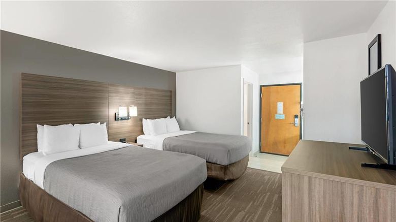 <b>Quality Inn near Seaworld Room</b>. Images powered by <a href="https://iceportal.shijigroup.com/" title="IcePortal" target="_blank">IcePortal</a>.
