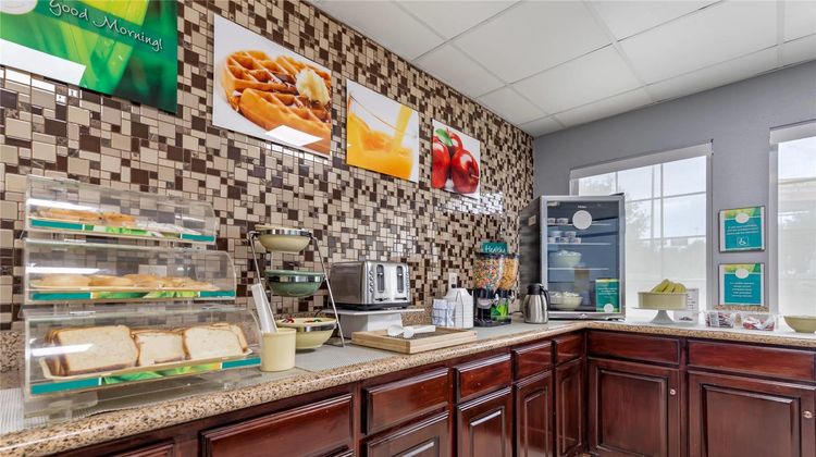 Quality Inn near Seaworld Restaurant