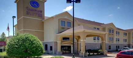 Comfort Suites Exterior