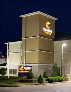 Comfort Suites