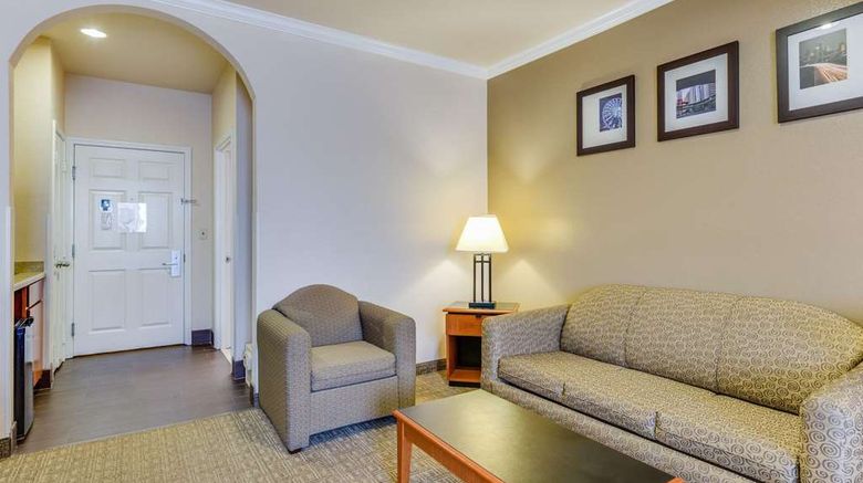 <b>Comfort Suites - Deer Park Suite</b>. Images powered by <a href="https://iceportal.shijigroup.com/" title="IcePortal" target="_blank">IcePortal</a>.
