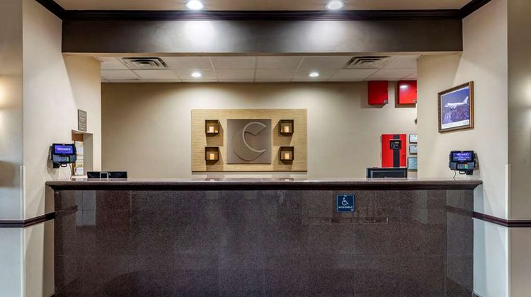 Comfort Suites Lobby