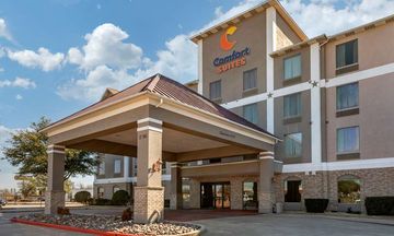Comfort Suites