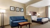 <b>Comfort Suites Suite</b>. Images powered by <a href="https://iceportal.shijigroup.com/" title="IcePortal" target="_blank">IcePortal</a>.