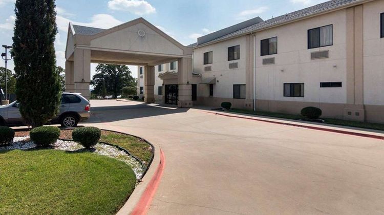 Econo Lodge Exterior