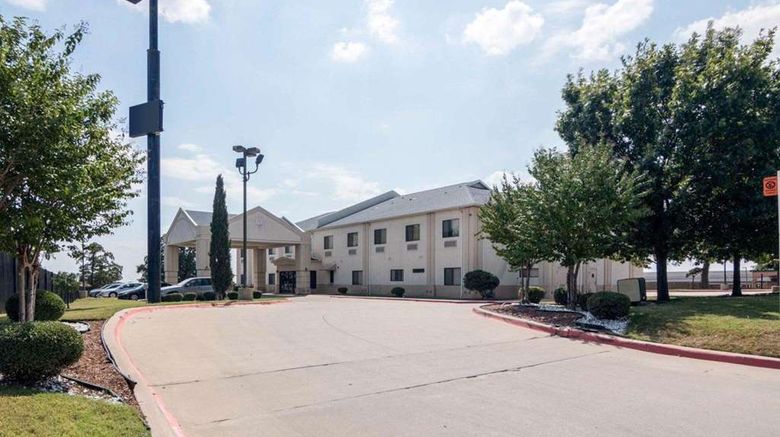 <b>Econo Lodge Exterior</b>. Images powered by <a href="https://iceportal.shijigroup.com/" title="IcePortal" target="_blank">IcePortal</a>.