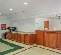 Econo Lodge Lobby