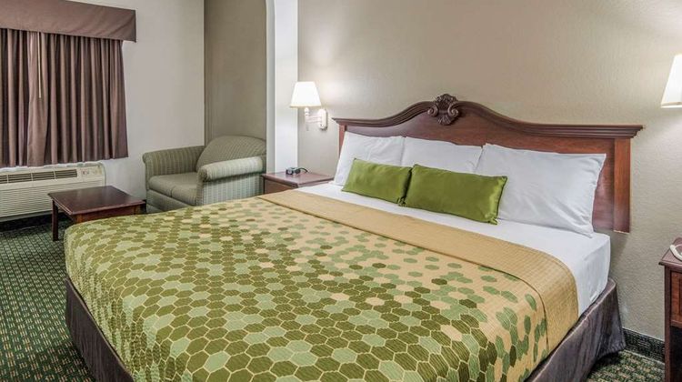 Econo Lodge Room