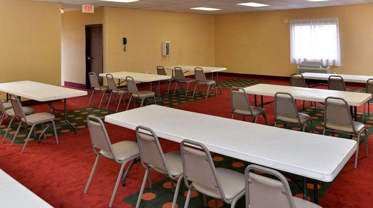 Quality Inn & Suites Meeting