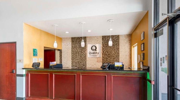 Quality Inn & Suites Lobby