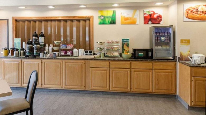 <b>Quality Inn Buffalo Restaurant</b>. Images powered by <a href="https://iceportal.shijigroup.com/" title="IcePortal" target="_blank">IcePortal</a>.