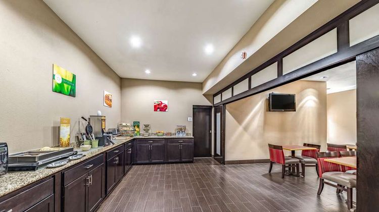 Quality Inn West Plano/Dallas Restaurant