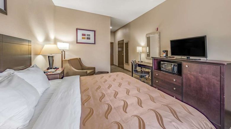 <b>Quality Inn West Plano/Dallas Room</b>. Images powered by <a href="https://iceportal.shijigroup.com/" title="IcePortal" target="_blank">IcePortal</a>.