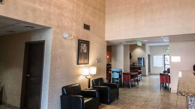 <b>Quality Inn West Plano/Dallas Lobby</b>. Images powered by <a href="https://iceportal.shijigroup.com/" title="IcePortal" target="_blank">IcePortal</a>.