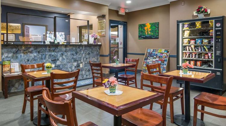 Rodeway Inn Lobby