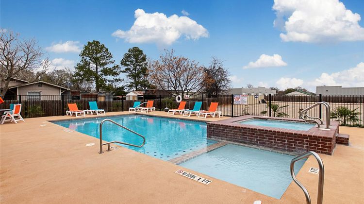 Comfort Inn & Suites Pool