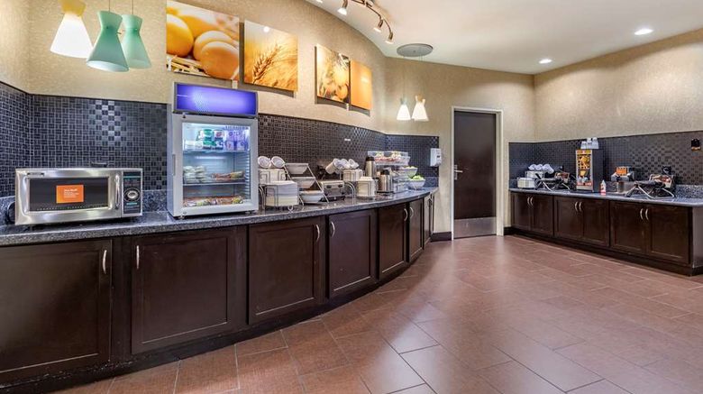 <b>Comfort Suites Georgetown Restaurant</b>. Images powered by <a href="https://iceportal.shijigroup.com/" title="IcePortal" target="_blank">IcePortal</a>.