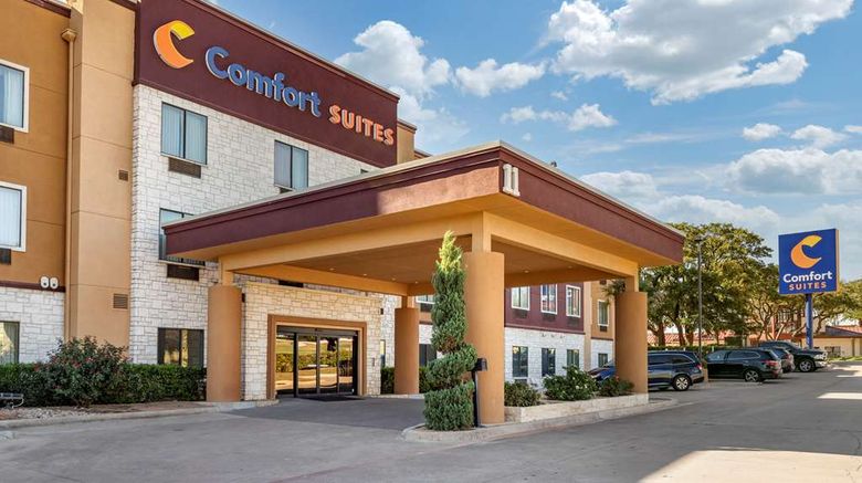 Comfort Suites Georgetown Exterior. Images powered by <a href="https://iceportal.shijigroup.com" target="_blank" rel="noopener">Ice Portal</a>.