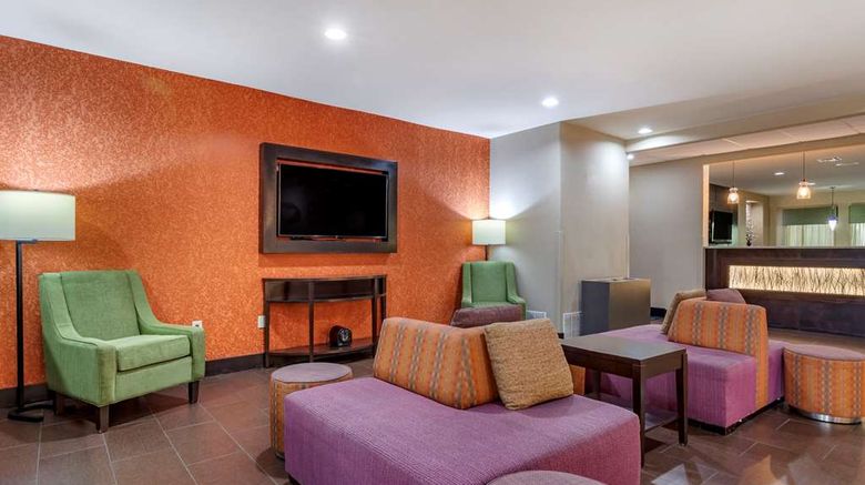 <b>Comfort Suites Georgetown Lobby</b>. Images powered by <a href="https://iceportal.shijigroup.com/" title="IcePortal" target="_blank">IcePortal</a>.