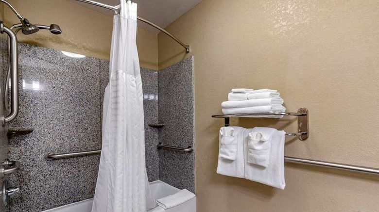 <b>Comfort Suites Georgetown Suite</b>. Images powered by <a href="https://iceportal.shijigroup.com/" title="IcePortal" target="_blank">IcePortal</a>.