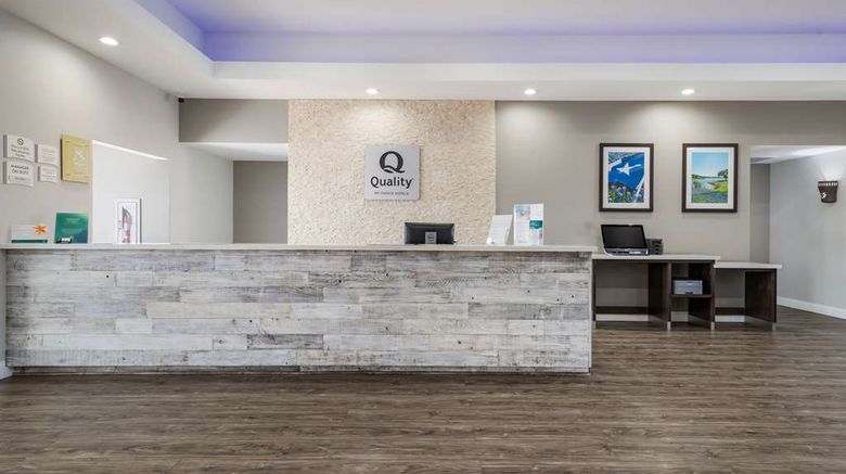 <b>Quality Inn Sonora Lobby</b>. Images powered by <a href="https://iceportal.shijigroup.com/" title="IcePortal" target="_blank">IcePortal</a>.