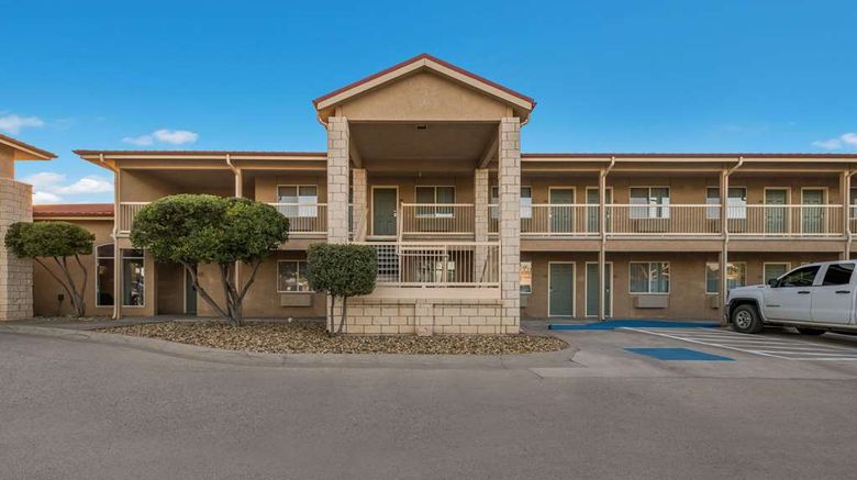 <b>Quality Inn Sonora Exterior</b>. Images powered by <a href="https://iceportal.shijigroup.com/" title="IcePortal" target="_blank">IcePortal</a>.