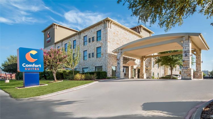 Comfort Suites near Seaworld Exterior