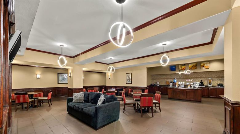 <b>Comfort Suites Central Corpus Christi Lobby</b>. Images powered by <a href="https://iceportal.shijigroup.com/" title="IcePortal" target="_blank">IcePortal</a>.