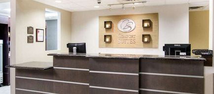 Comfort Suites Lobby