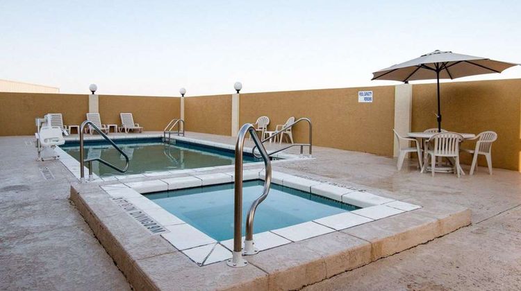 Comfort Suites Pool