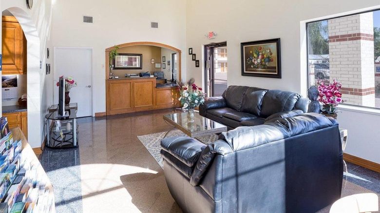 <b>Rodeway Inn & Suites - Humble Lobby</b>. Images powered by <a href="https://iceportal.shijigroup.com/" title="IcePortal" target="_blank">IcePortal</a>.