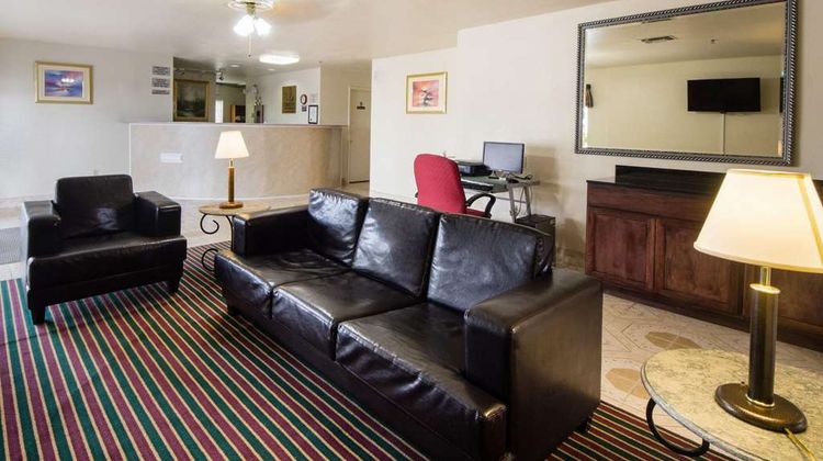 Quality Inn Del Rio Lobby