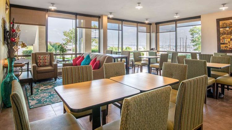 Quality Inn & Suites Fort Worth Restaurant