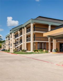 Quality Inn & Suites Fort Worth