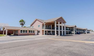 Quality Inn Sportsman Manor Motel