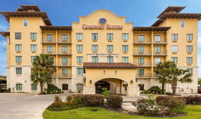 Comfort Suites Alamo/Riverwalk Exterior