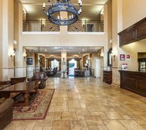 Comfort Suites Alamo/Riverwalk Lobby