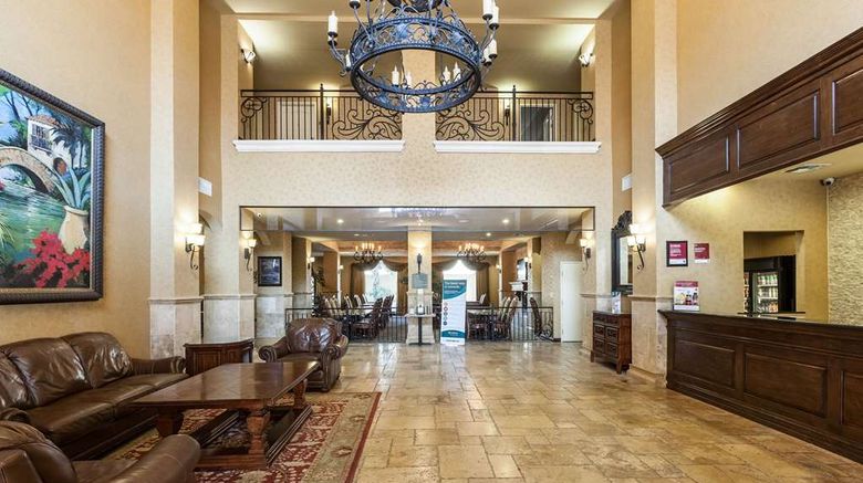 <b>Comfort Suites Alamo/Riverwalk Lobby</b>. Images powered by <a href="https://iceportal.shijigroup.com/" title="IcePortal" target="_blank">IcePortal</a>.