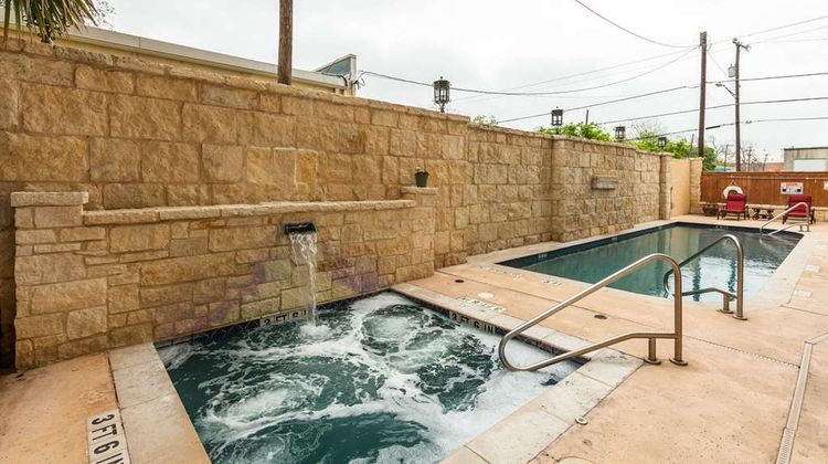 Comfort Suites Alamo/Riverwalk Pool