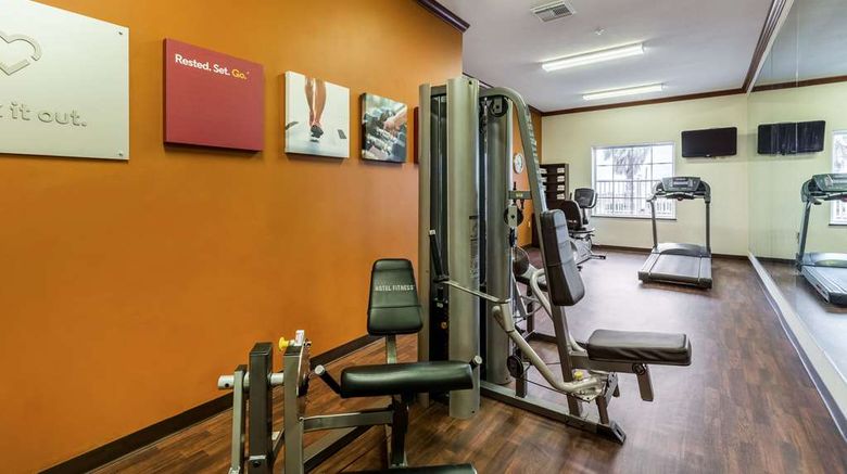 <b>Comfort Suites Health</b>. Images powered by <a href="https://iceportal.shijigroup.com/" title="IcePortal" target="_blank">IcePortal</a>.